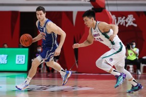 爱游戏在线入口 -包含费城76人内部会议纪要流出：国际比赛日再遭质疑，CBA季后赛使命明确，临场指挥获称赞的词条